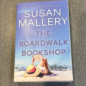 The Boardwalk Bookshop by Susan Mallery